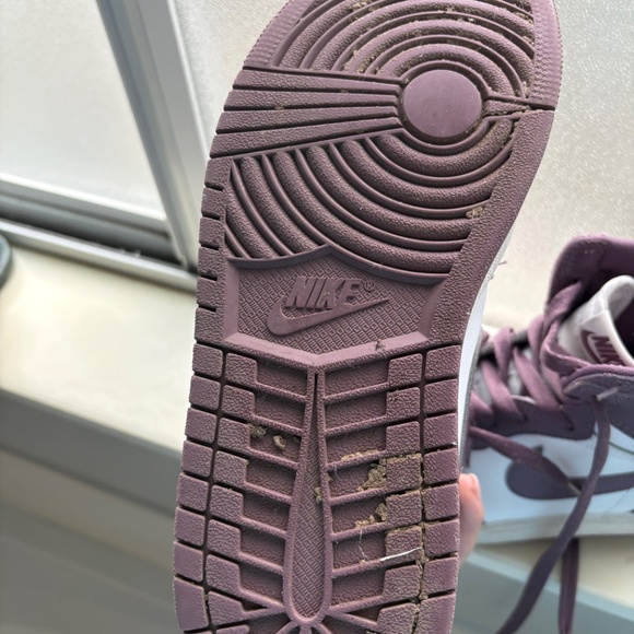 Purple jordan’s - Picture 6 of 8